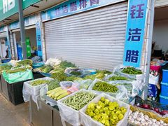 -钰洁腊排骨火锅