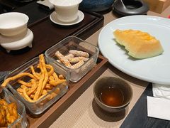 -忆江南·临江鱼馆