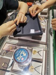 -周生生Chow Sang Sang(苏州美罗高新店)