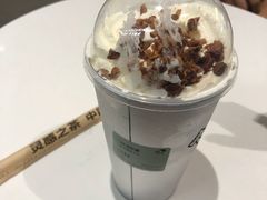 -喜茶(杭州滨江宝龙店)