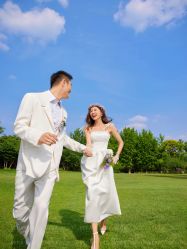 -至臻微拉婚纱摄影