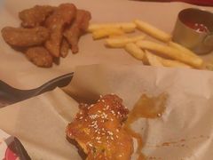 -必胜客(世纪港湾店)