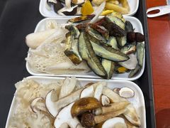 -菌之家·专业纯野生菌火锅·特色炒菌
