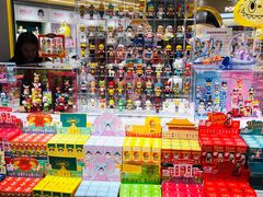-泡泡玛特POPMART(上海环球港店)