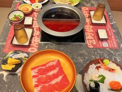 -牛YO寿喜烧·铁板烧和牛火锅自助(市府恒隆店)