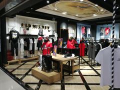 -鸿通城购物中心