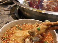 -肖肖酸萝卜鱼火锅(总店)