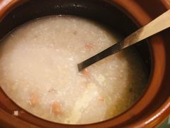 花生鱼片粥-沙龙酒家