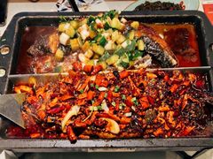 怪味烤鱼-江边城外烤全鱼(龙德广场店)