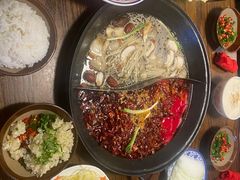 -萍姐火锅·公路夜市(武汉首店)