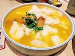 酸汤鱼-弄堂小笼包(天津南开大悦城店)