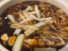 -天宜隆蘑菇宴火锅(石景山旗舰店)
