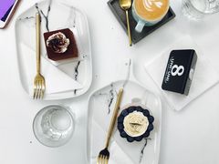 -UNI UNI(环亚凯瑟琳店)