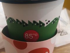 燕麦拿铁咖啡-85度C(生甜甜圈研究工坊·上海平凉店)