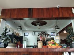 -Neary Khmer Restaurant