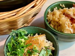 广式腊味煲仔饭-狐狸爱上椰子鸡(滨江星光大道店)