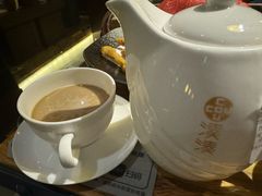 -湊湊火锅·茶憩(南京东路悦荟店)