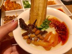 稀豆粉油条-福照楼汽锅鸡·云南特色菜(万达广场店)