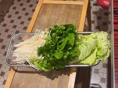 -沙胆彪炭炉牛杂煲(上海日月光广场店)