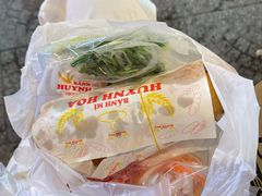 -Bánh Mì Huynh Hoa
