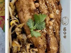 -鲲少爷烤鱼饭.螺蛳粉·清真(爱琴海店)
