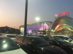 -融创茂-停车场