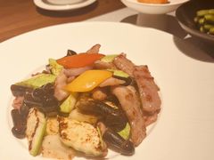 云南小瓜炒松阪肉-福院