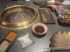 -铭牛烧肉·和牛海鲜自助(高新月牙湖店)