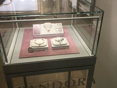 -Pandora潘多拉珠宝(朝阳大悦城店)