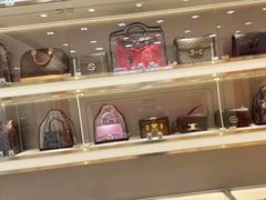 -恒一珠宝·回收黄金钻石奢侈品(灵岩南路店)