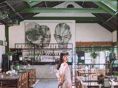 -喜洲吧·江畔老船厂·庭院餐厅(喜临院店)