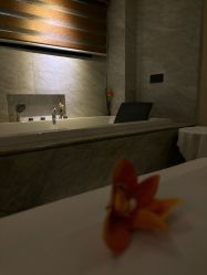 -禾颜社·精致美容