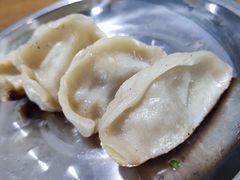 -黄阿姨锅贴大王(万航渡路店)