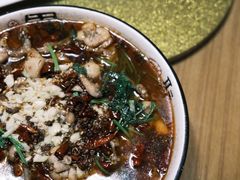 -超越海鲜屋(飞龙物业店)