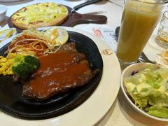 -汤姆家的牛排意面披萨(融创茂店)