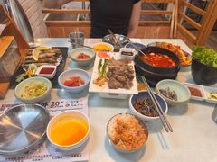 -益百岁牛尾汤(香山路店)