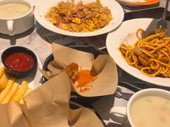 -必胜客(WOW南雄店)