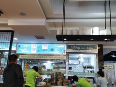 大堂-丛林狼非遗酱骨·现炒餐厅(人民路店)