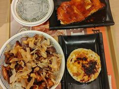 -吉野家(吉野家冰山慧谷店)