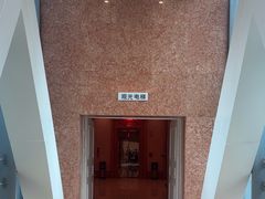 -华西龙希国际大酒店旅游观光景区