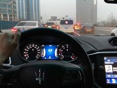 -富君租车(外滩店)