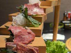 -山川小町·极番烧肉(新地假日广场店)