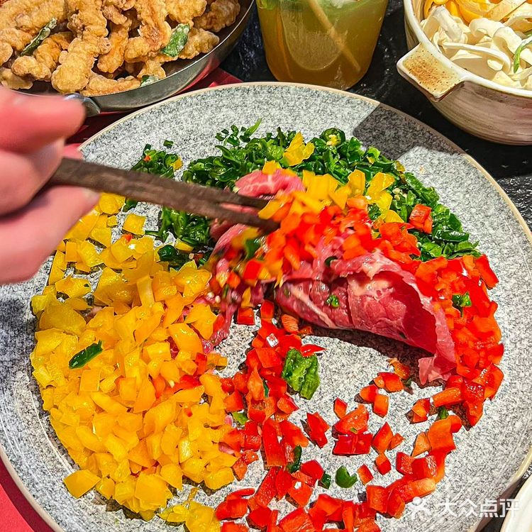 最近在德基广场逛街的时候发现了一家很特别的火锅店