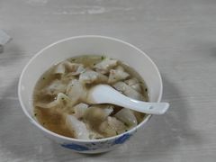 -周震馄饨
