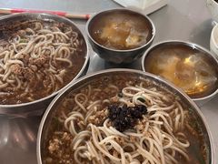 -正宗杨记普洱酸醋米线(总店)