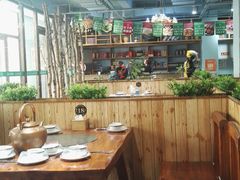 大堂-大草原清真饭庄(沙河店)