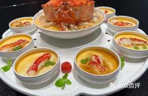 Steamed Emperor Crab with Egg White