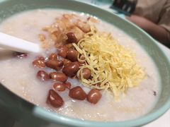 荔湾艇仔粥-喜势点·糖沙翁手工茶点·本地人茶居(永庆坊店)