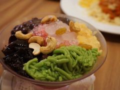 珍宝雪山-关夫人餐厅(阳光广场店)