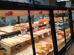 面包甜点陈列柜-仟吉KenGee(五里牌店)